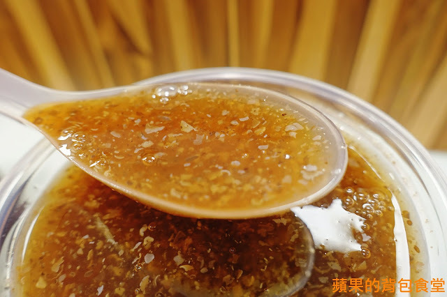 [食記] 新竹香山-茂昌 草本茶 養生飲品專賣 低熱量黑白木耳 香濃青草茶 杏仁茶 嫩仙草五種配料只要加10元 新竹香山草本茶 養生飲品店 新竹美食