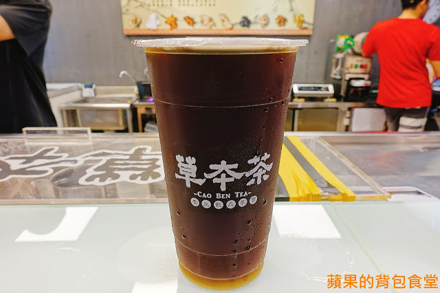 [食記] 新竹香山-茂昌 草本茶 養生飲品專賣 低熱量黑白木耳 香濃青草茶 杏仁茶 嫩仙草五種配料只要加10元 新竹香山草本茶 養生飲品店 新竹美食