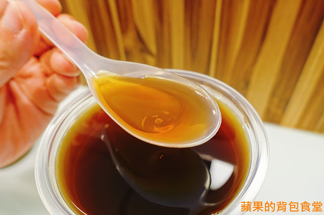 [食記] 新竹香山-茂昌 草本茶 養生飲品專賣 低熱量黑白木耳 香濃青草茶 杏仁茶 嫩仙草五種配料只要加10元 新竹香山草本茶 養生飲品店 新竹美食