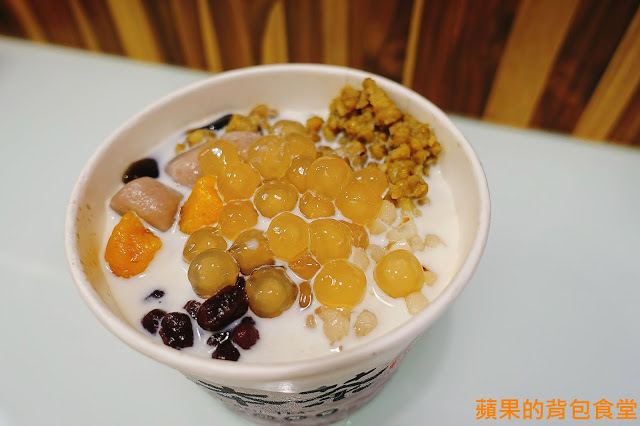 [食記] 新竹香山-茂昌 草本茶 養生飲品專賣 低熱量黑白木耳 香濃青草茶 杏仁茶 嫩仙草五種配料只要加10元 新竹香山草本茶 養生飲品店 新竹美食