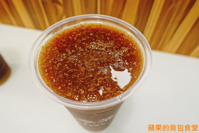 [食記] 新竹香山-茂昌 草本茶 養生飲品專賣 低熱量黑白木耳 香濃青草茶 杏仁茶 嫩仙草五種配料只要加10元 新竹香山草本茶 養生飲品店 新竹美食