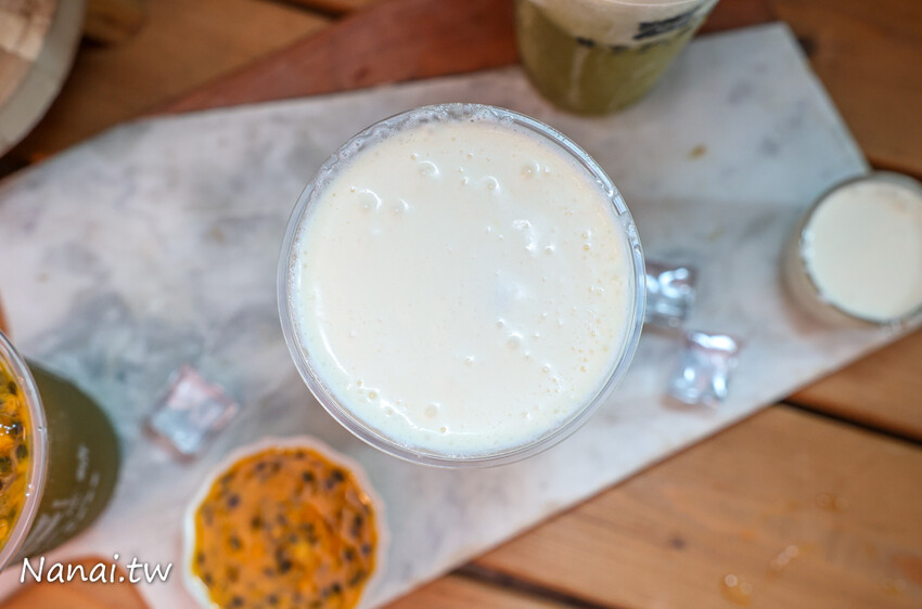 新口味芝士雲茶系列!獨家奶蓋+五款茶湯任你搭,必點甘蔗石蜜茶配上微鹹改蓋,奶蓋控肯定要來一杯~