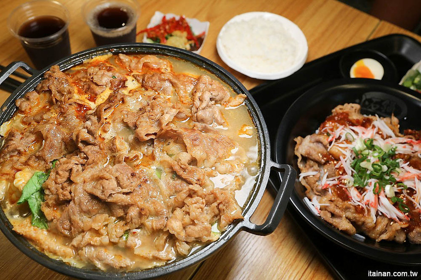 台南燒肉火鍋｜小石鍋文化店~燒肉?火鍋?傻傻分不清楚!!是燒肉也是火鍋的燒肉火鍋來了!!!還有白飯、飲料、霜淇淋無限供應!! - 台南好Food遊