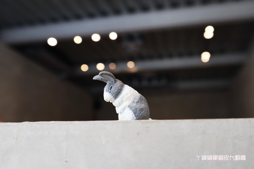 新竹火鍋推薦月團圓火鍋，這間竹北火鍋店還可以賞月！全程桌邊服務，個人鴛鴦鍋滿足你的胃