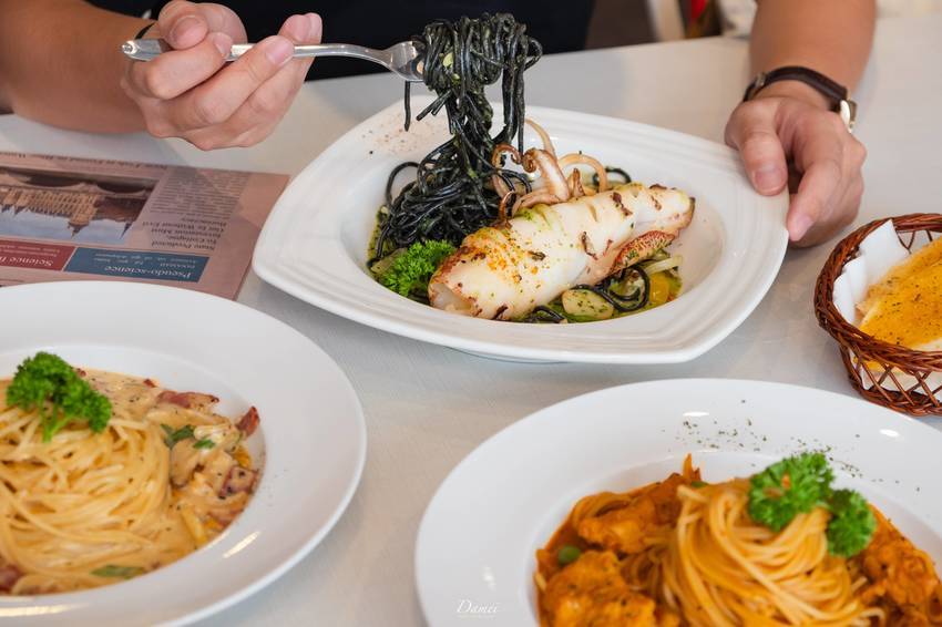 高雄鼓山｜好手義料理廚坊-巨蛋附近平價料理，聚餐新去處