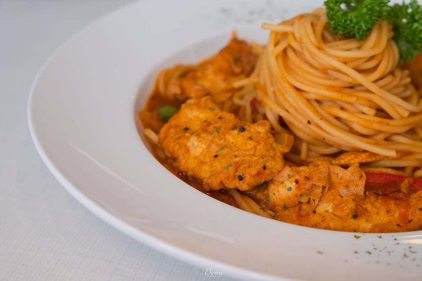 高雄鼓山｜好手義料理廚坊-巨蛋附近平價料理，聚餐新去處