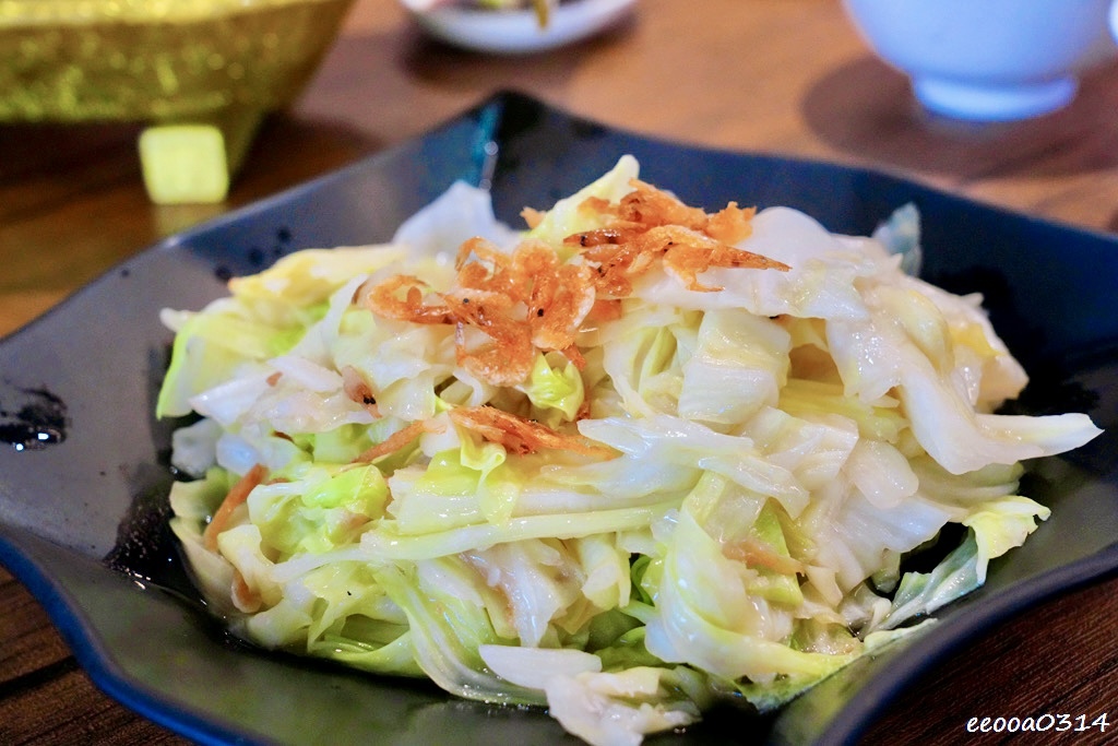 小琉球海鮮熱炒推薦|夏味鮮海鮮,新鮮澎湃大份量,聚餐好選擇! 小琉球海鮮熱炒推薦|夏味鮮海鮮,新鮮澎湃大份量,聚餐好選擇!