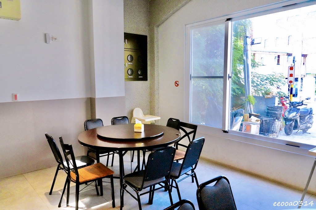 小琉球海鮮熱炒推薦|夏味鮮海鮮,新鮮澎湃大份量,聚餐好選擇! 小琉球海鮮熱炒推薦|夏味鮮海鮮,新鮮澎湃大份量,聚餐好選擇!