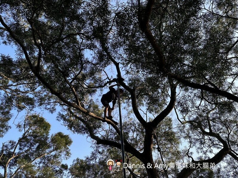竹北運動好去處︱鳳崎落日步道 （天德堂步道、蓮花寺步道）健行去看夕陽跟戰車~中場休息來杯飲料剛剛好！ - Dannis Amy魯蛋妹大腸弟︱美食旅遊生活