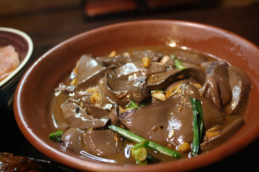 【三重美食】鼎街鴨香飯-誘人的半熟蛋搭配鹹香的鴨肉飯完美絕配,溪尾街美食推薦@東吃東吃到處吃