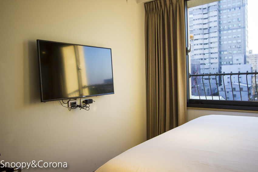 【台中住宿】逢甲夜市住宿｜桂之旅～復古時尚高CP值平價旅店，老宅享用早餐有健康概念