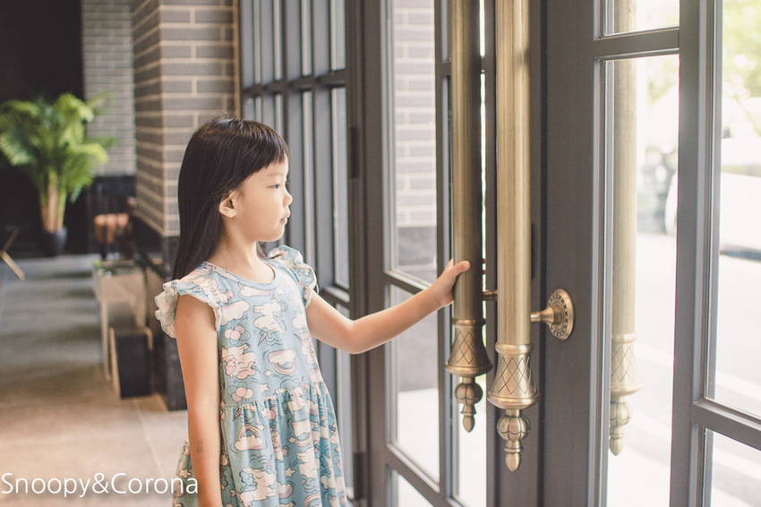 【台中住宿】逢甲夜市住宿｜桂之旅～復古時尚高CP值平價旅店，老宅享用早餐有健康概念