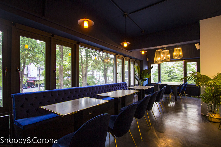 【台中住宿】逢甲夜市住宿｜桂之旅～復古時尚高CP值平價旅店，老宅享用早餐有健康概念