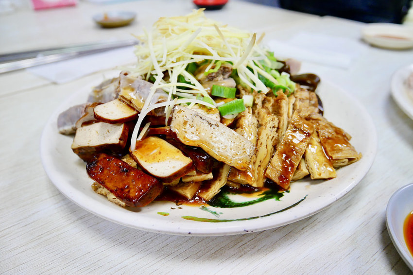 [台北大安] 阿輝鵝肉店吃飯時間人多到炸天的麟光人氣美食