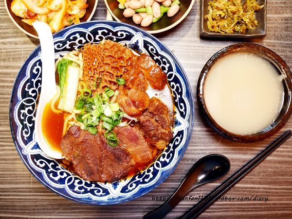 【宜蘭美食】牛雞匠舖 #牛肉麵 #手工熬煮天然湯頭 #雞湯 #宜蘭小吃 #宜蘭大學 (19).JPG