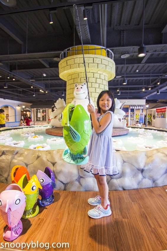 【台中親子景點】寶熊漁樂碼頭｜釣魚主題園區～挑戰全球唯一巨無霸釣魚機、體驗虛擬釣魚、親子DIY、美式遊樂場