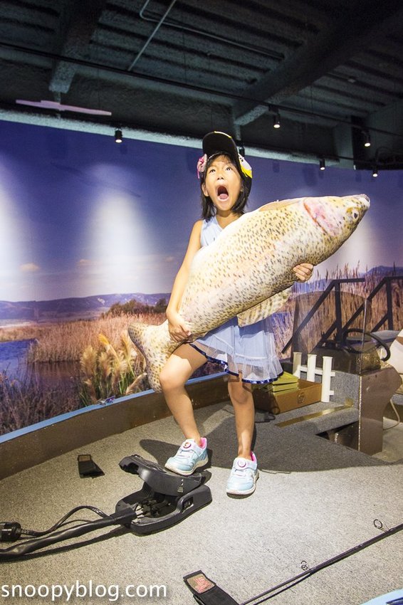 【台中親子景點】寶熊漁樂碼頭｜釣魚主題園區～挑戰全球唯一巨無霸釣魚機、體驗虛擬釣魚、親子DIY、美式遊樂場