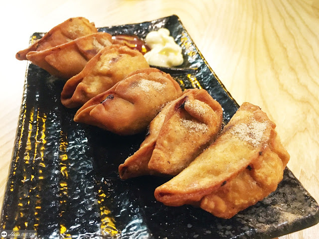 炸餃子