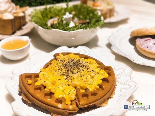 【嘉義】LiLiKoKo哩哩釦釦午茶廚房 - 愛麗絲夢遊層層仙境，黏土王國的午茶宴，柴郡貓慵懶微笑，編織一齣美食與藝文的俏皮相逢。