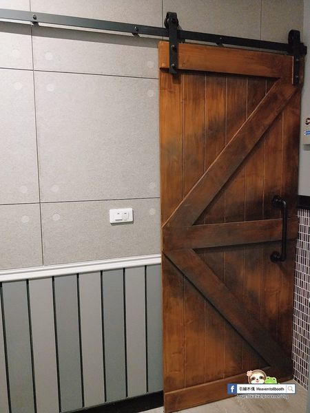 【嘉義】LiLiKoKo哩哩釦釦午茶廚房 - 愛麗絲夢遊層層仙境，黏土王國的午茶宴，柴郡貓慵懶微笑，編織一齣美食與藝文的俏皮相逢。