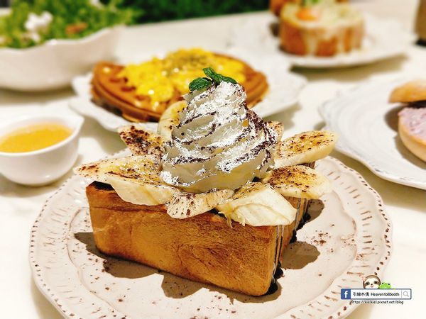 【嘉義】LiLiKoKo哩哩釦釦午茶廚房 - 愛麗絲夢遊層層仙境，黏土王國的午茶宴，柴郡貓慵懶微笑，編織一齣美食與藝文的俏皮相逢。