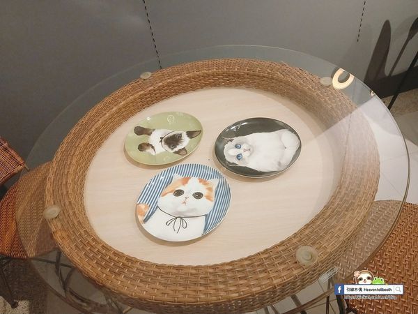 【嘉義】LiLiKoKo哩哩釦釦午茶廚房 - 愛麗絲夢遊層層仙境，黏土王國的午茶宴，柴郡貓慵懶微笑，編織一齣美食與藝文的俏皮相逢。