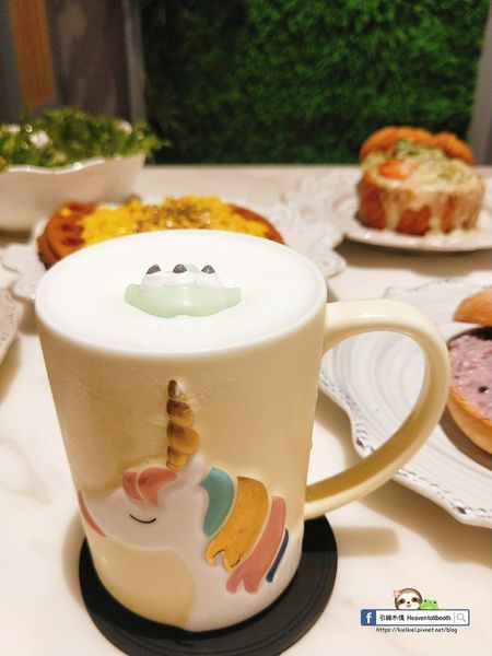 【嘉義】LiLiKoKo哩哩釦釦午茶廚房 - 愛麗絲夢遊層層仙境，黏土王國的午茶宴，柴郡貓慵懶微笑，編織一齣美食與藝文的俏皮相逢。