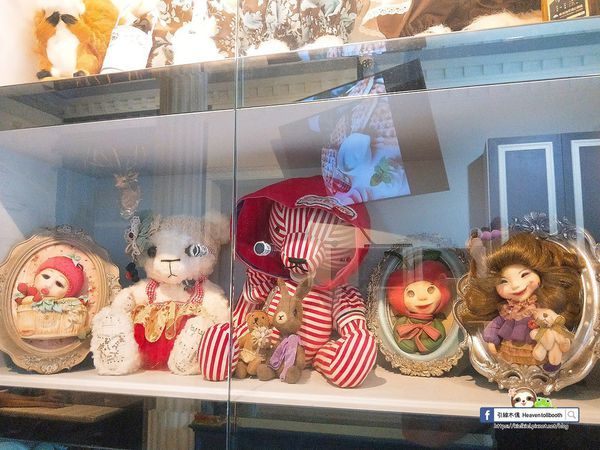 【嘉義】LiLiKoKo哩哩釦釦午茶廚房 - 愛麗絲夢遊層層仙境，黏土王國的午茶宴，柴郡貓慵懶微笑，編織一齣美食與藝文的俏皮相逢。