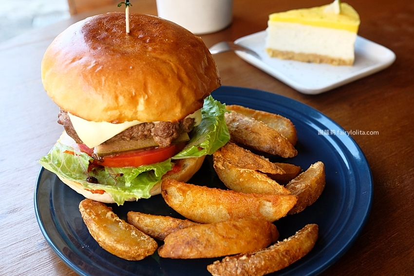 Little Sprout 小初芽。網友大囋:「在地最強早午餐」,人潮爆滿沒訂位吃不到,為吃一頓Brucnh讓我等了2小時! @蹦啾♥謝蘿莉 La vie heureuse