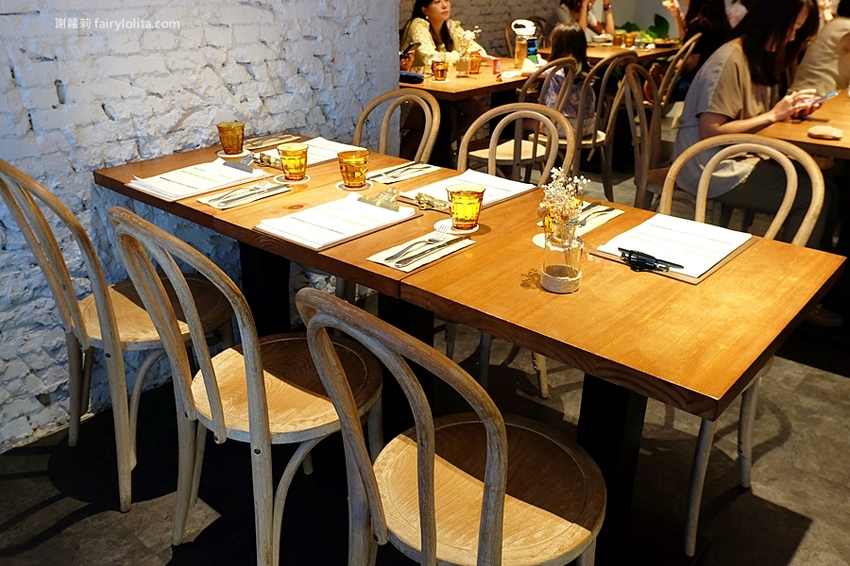 Little Sprout 小初芽。網友大囋:「在地最強早午餐」,人潮爆滿沒訂位吃不到,為吃一頓Brucnh讓我等了2小時! @蹦啾♥謝蘿莉 La vie heureuse