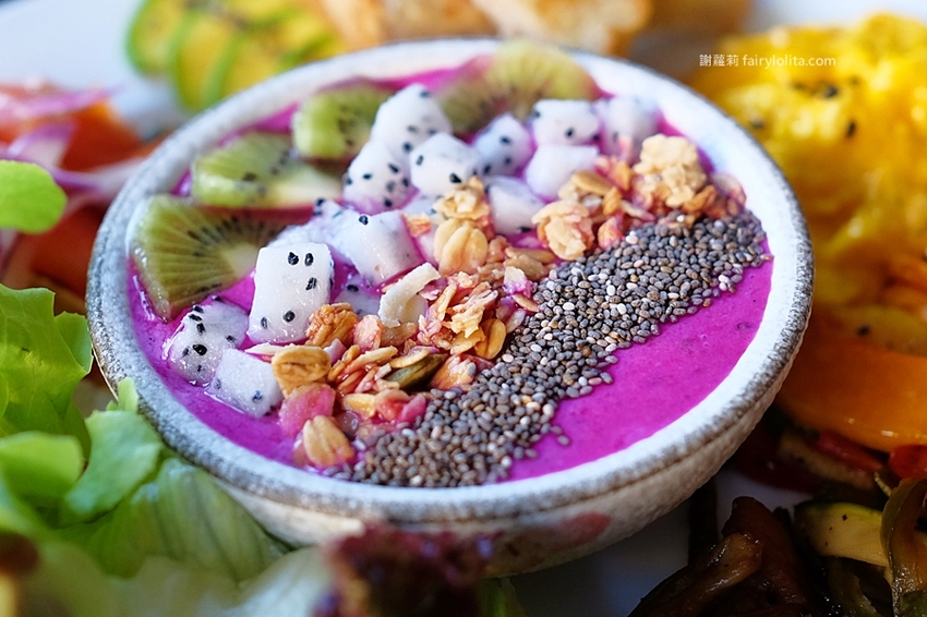 Little Sprout 小初芽。網友大囋:「在地最強早午餐」,人潮爆滿沒訂位吃不到,為吃一頓Brucnh讓我等了2小時! @蹦啾♥謝蘿莉 La vie heureuse