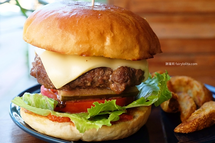 Little Sprout 小初芽。網友大囋:「在地最強早午餐」,人潮爆滿沒訂位吃不到,為吃一頓Brucnh讓我等了2小時! @蹦啾♥謝蘿莉 La vie heureuse