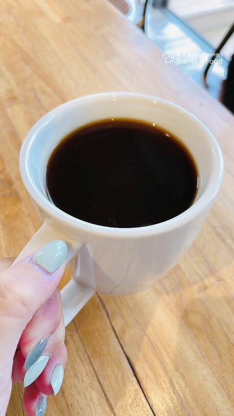 遠山近巒中海拔美景，幽僻山林中的世外桃源，LuGao鹿篙咖啡莊園 @魚兒 x 牽手明太子的「視」界旅行