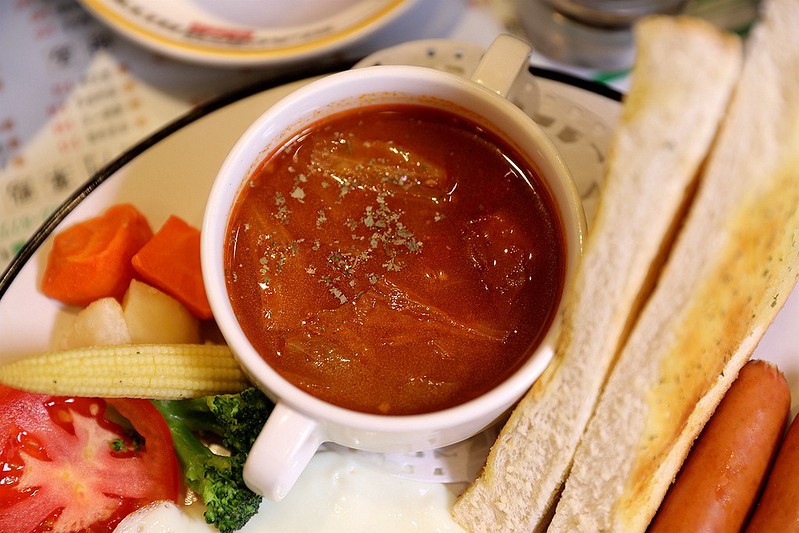 波記冰室台北東區茶餐廳港味正宗港式新飲茶菜單忠孝敦化110 波記冰室台北東區茶餐廳港味正宗港式新飲茶菜單忠孝敦化110