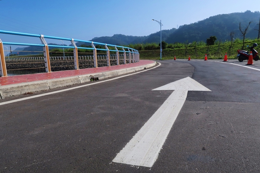 桃園旅遊景點/大溪中庄調節池景觀平台，限時開放遊客進入拍美照，你朝聖了嗎？ - Ann‧榜哥‧生活事務所