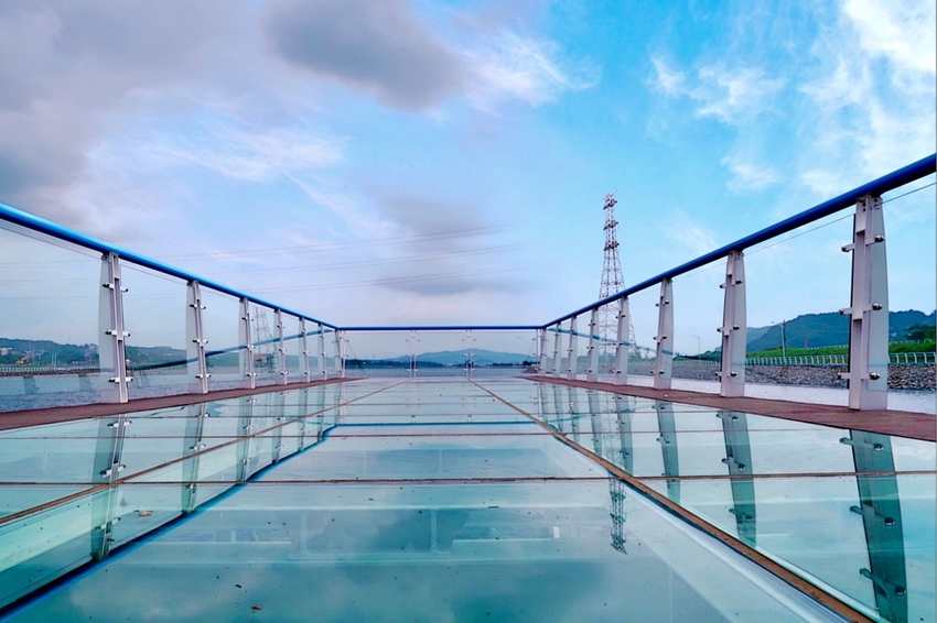 桃園旅遊景點/大溪中庄調節池景觀平台，限時開放遊客進入拍美照，你朝聖了嗎？ - Ann‧榜哥‧生活事務所