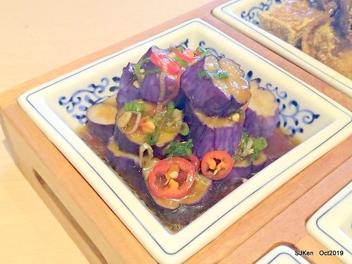 Noodle store at HsinPei city, 饗記.呷麵呷麵平價麵舖板橋店, SJKen, Oct, 2019