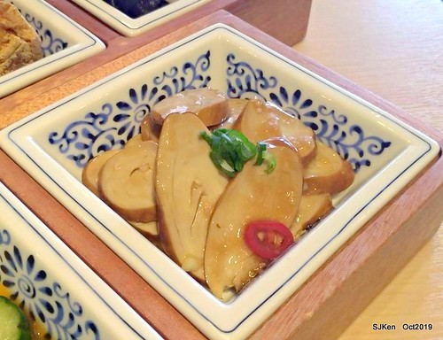 Noodle store at HsinPei city, 饗記.呷麵呷麵平價麵舖板橋店, SJKen, Oct, 2019