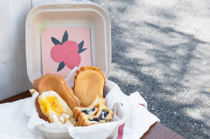 高雄小港｜這裡有雞蛋糕-奶香十足的雞蛋糕，還有熟悉的蛋中蛋