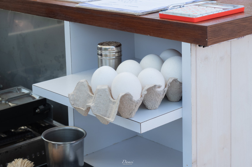 高雄小港｜這裡有雞蛋糕-奶香十足的雞蛋糕，還有熟悉的蛋中蛋