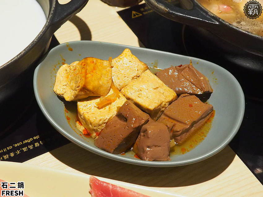 宵夜也能吃鍋!全新石二鍋經典Fresh店結合小農市集,宵夜兩人同行送麻辣鴨血!