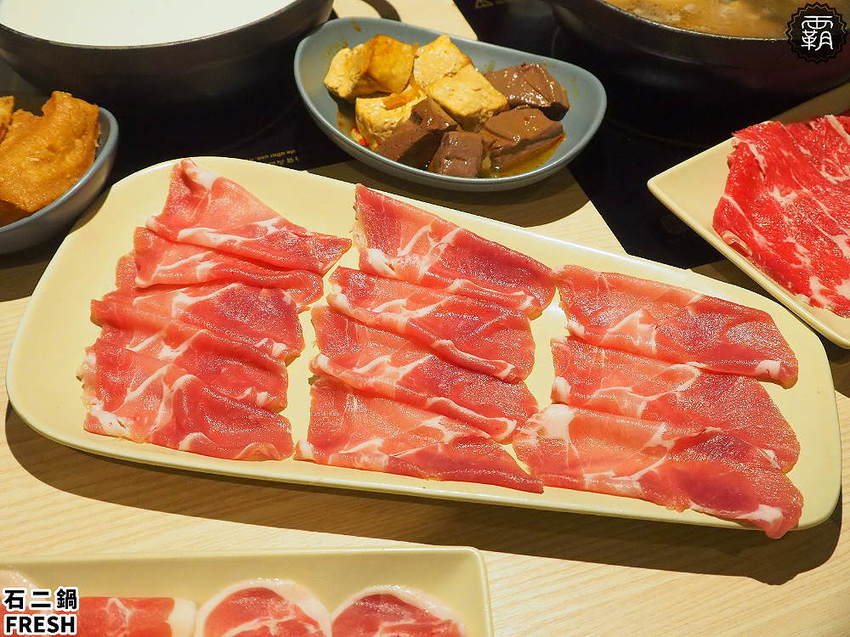 宵夜也能吃鍋!全新石二鍋經典Fresh店結合小農市集,宵夜兩人同行送麻辣鴨血!