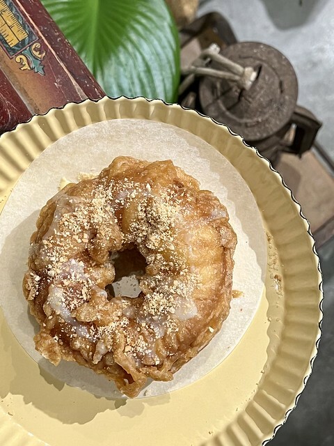 【台灣，嘉義市，西區】「脆皮dou dou甜甜圈」甜蜜老屋，讓人瞬間移動到日本！！(嘉義美食/嘉義旅行/嘉義老屋）