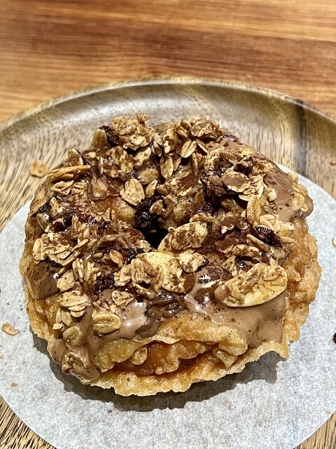 【台灣，嘉義市，西區】「脆皮dou dou甜甜圈」甜蜜老屋，讓人瞬間移動到日本！！(嘉義美食/嘉義旅行/嘉義老屋）