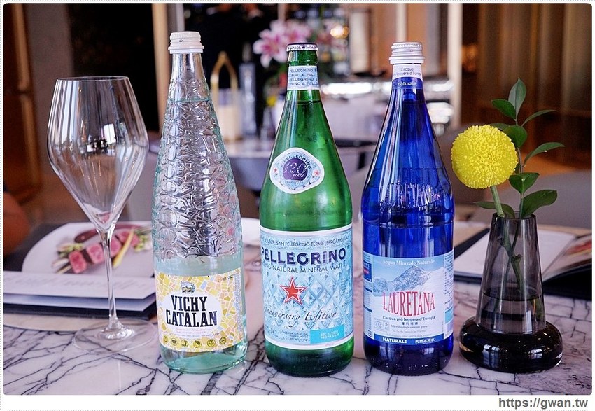 全台首間「 THE WANG」王品頂級乾式熟成牛排館插旗台中，高顏值管家服務！想來約會嗎？