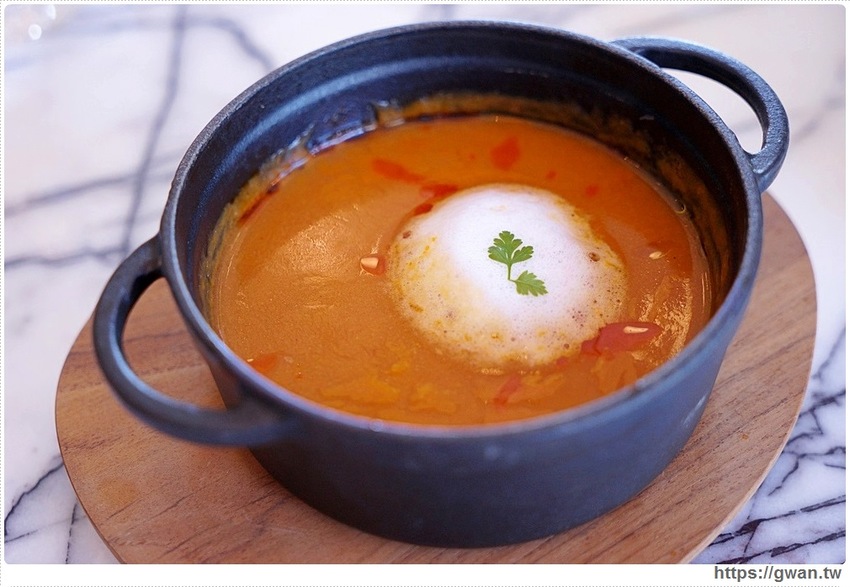 全台首間「 THE WANG」王品頂級乾式熟成牛排館插旗台中，高顏值管家服務！想來約會嗎？