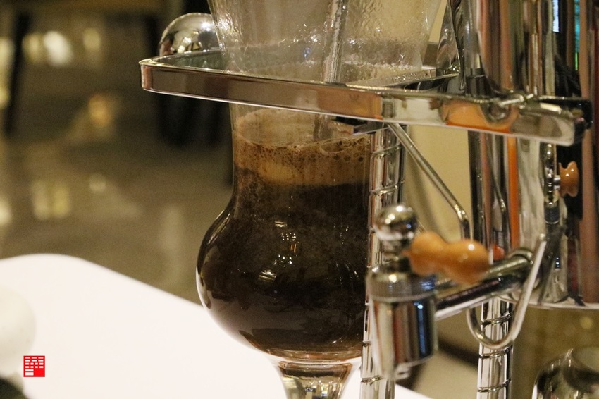 台中西屯美食/王品全台首間頂級牛排餐廳THE WANG!生日情人節聚餐首選 乾式熟成牛排超美味 還有管家服務跟專業侍酒師 - 跟著華少吃吃吃