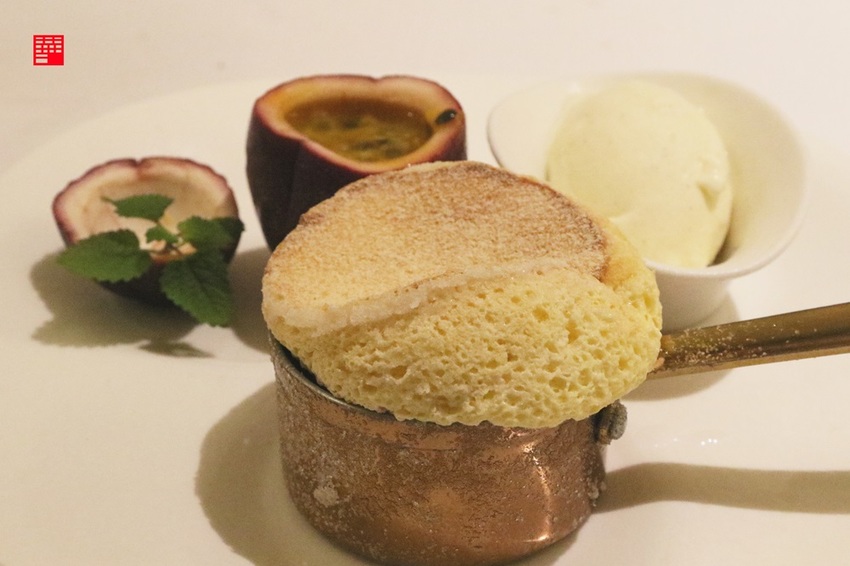 台中西屯美食/王品全台首間頂級牛排餐廳THE WANG!生日情人節聚餐首選 乾式熟成牛排超美味 還有管家服務跟專業侍酒師 - 跟著華少吃吃吃