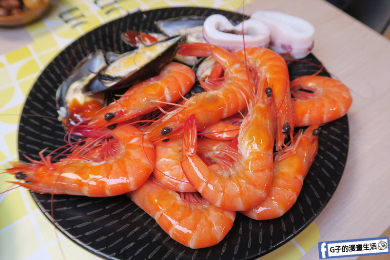 淡水滬尾休閒園區河畔餐廳.buffet吃到飽.秋蟹.螃蟹吃到飽