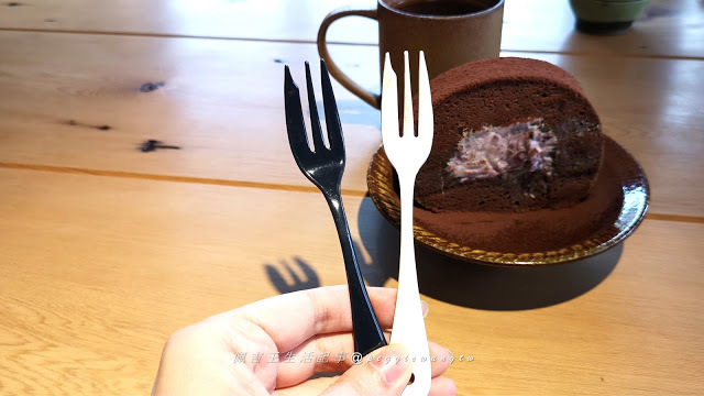 老饕帶路的IG美食! 小吉市場: 隱藏老屋咖啡店 完美大人系手工布丁,法芙娜可可捲  安靜位少寵物友善︱台北古亭站